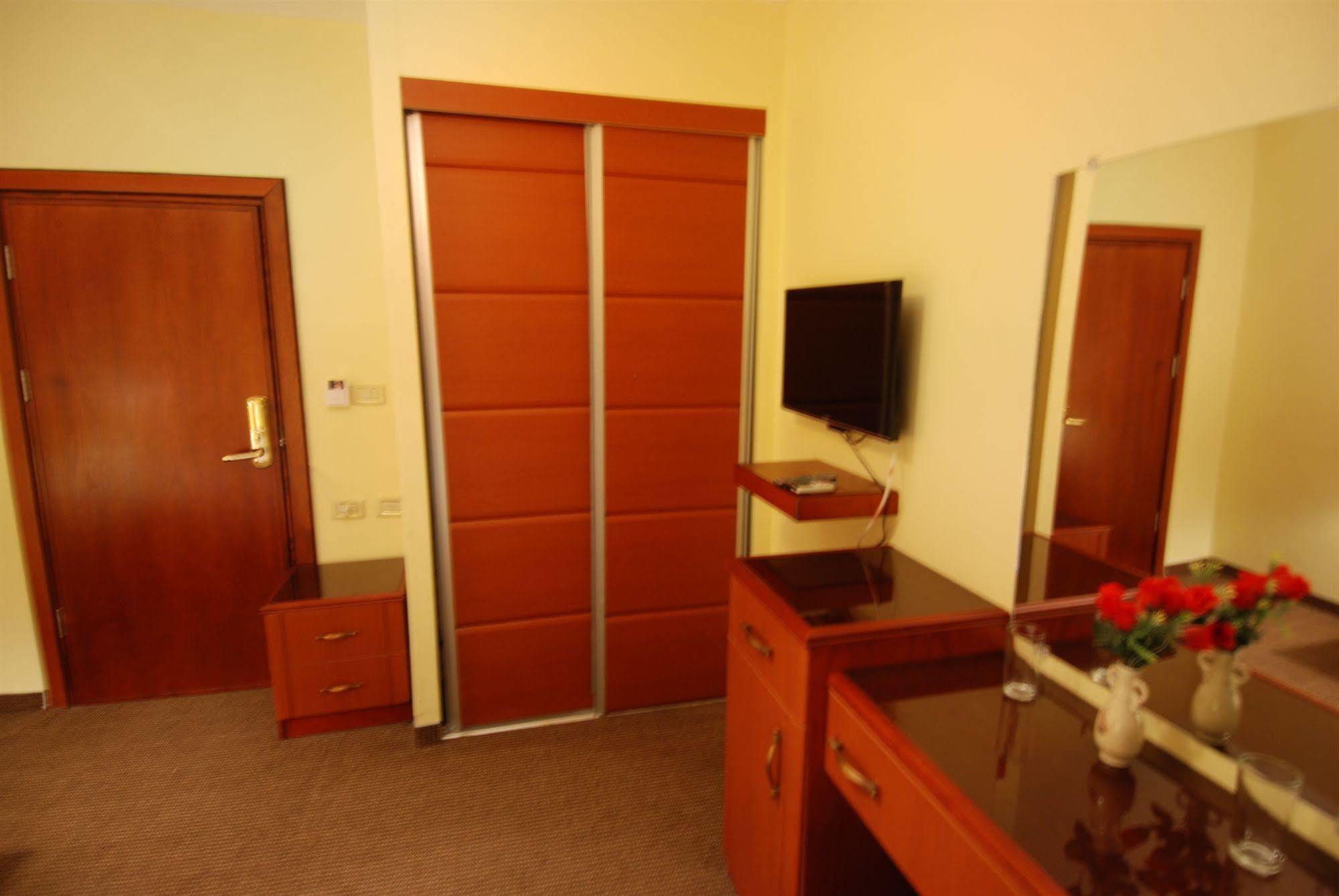 Al Rashid Hotel Wadi Musa Extérieur photo